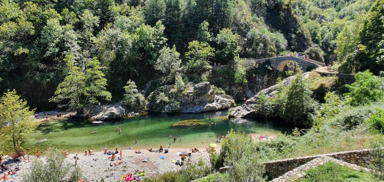 La Grange - Chez Gisi - Fuer Naturliebhaber, Abenteurer Und Geniesser Rocles  Eksteriør billede